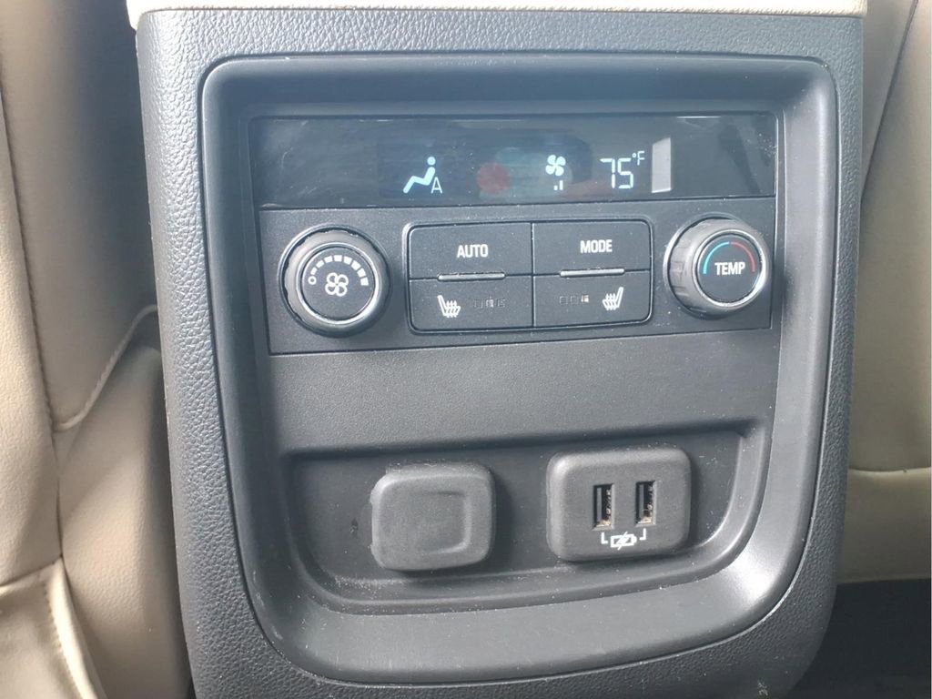 Certified 2020 Buick Envision Essence FWD image 19