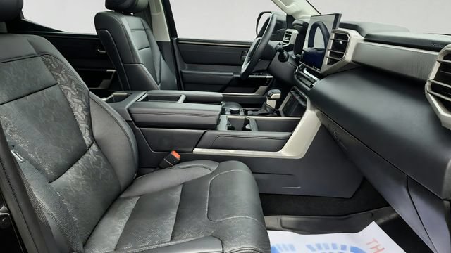 Used 2024 Toyota Tundra Limited AWD/4WD image 27