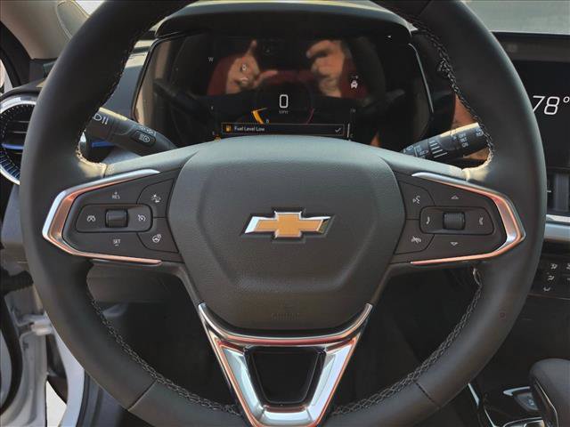New 2026 Chevrolet Trax LT w/ Sunroof Package FWD image 26