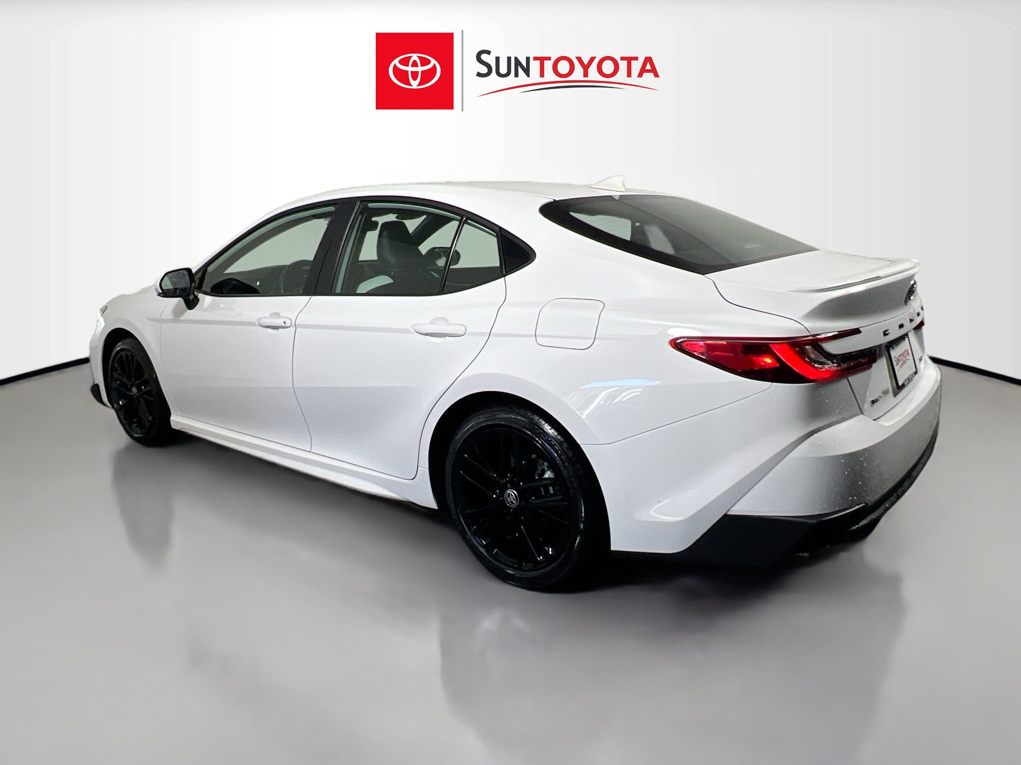 Used 2026 Toyota Camry SE w/ Multimedia Upgrade Package FWD image 6