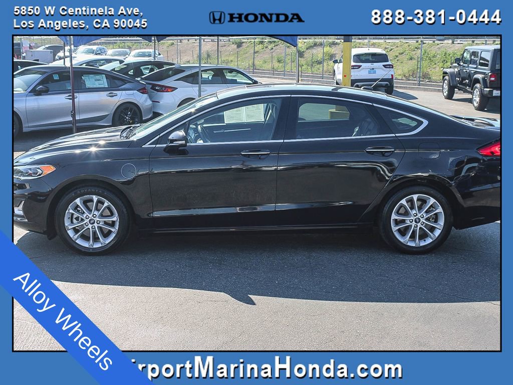Used 2019 Ford Fusion Energi Titanium video 3