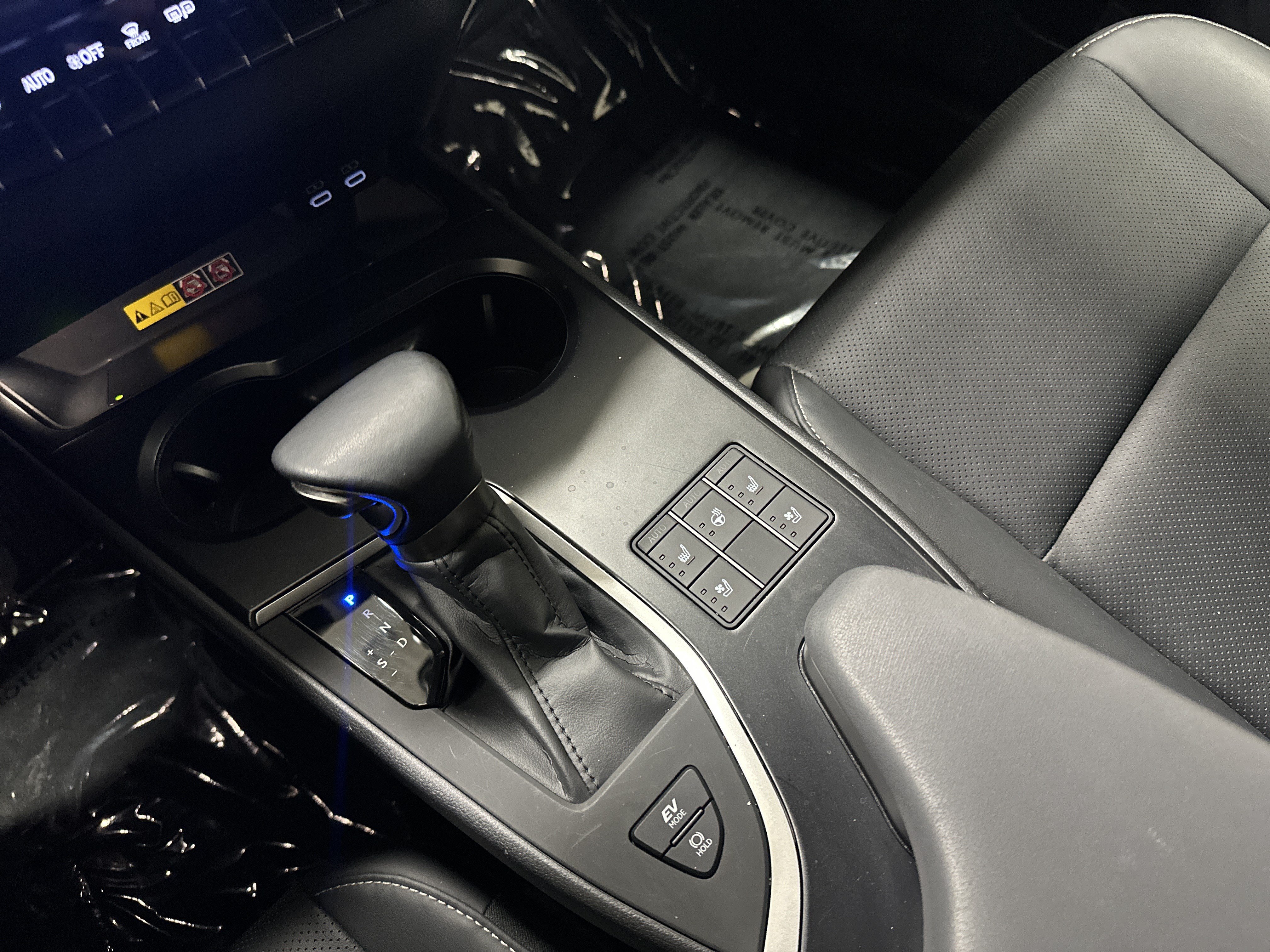 Certified 2023 Lexus UX 250h F Sport w/ Accessory Package (Z2) AWD/4WD image 26