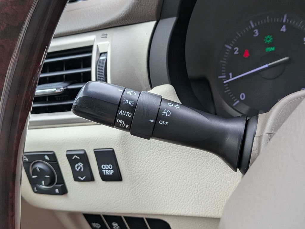 Used 2017 Lexus GX 460 Premium w/ Premium Package AWD/4WD image 34