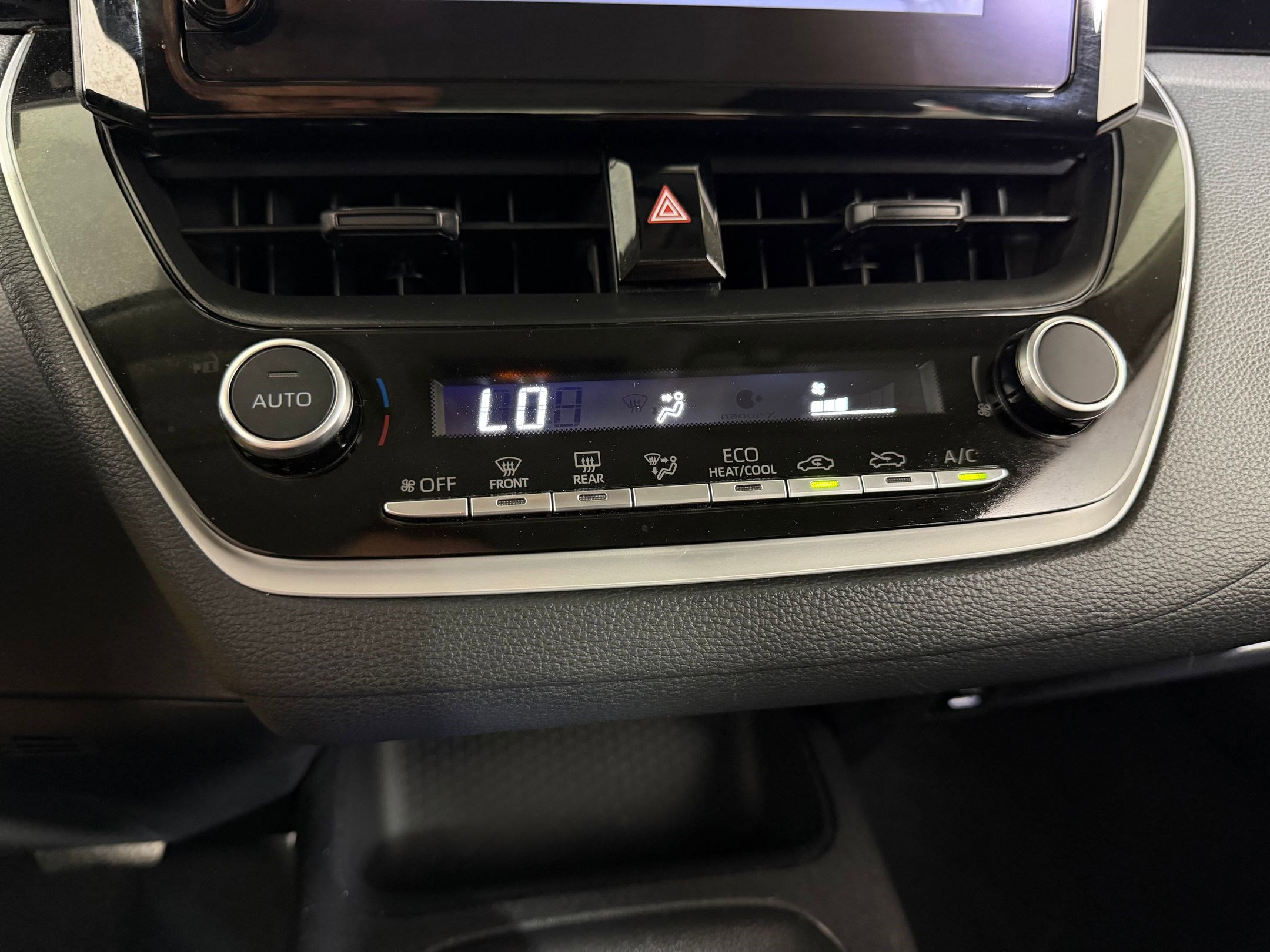 Used 2025 Toyota Corolla LE FWD image 22