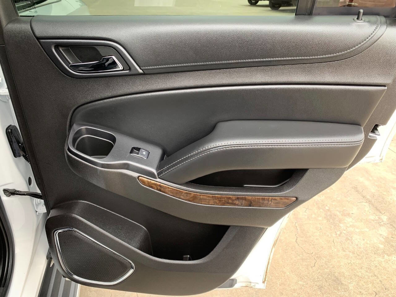 Used 2016 Chevrolet Tahoe LT image 15