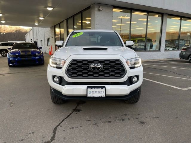Used 2022 Toyota Tacoma TRD Sport w/ Technology Package image 2