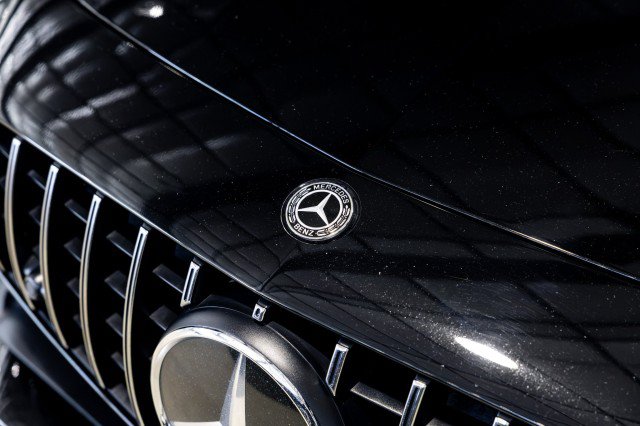Used 2018 Mercedes-Benz AMG GT R image 11