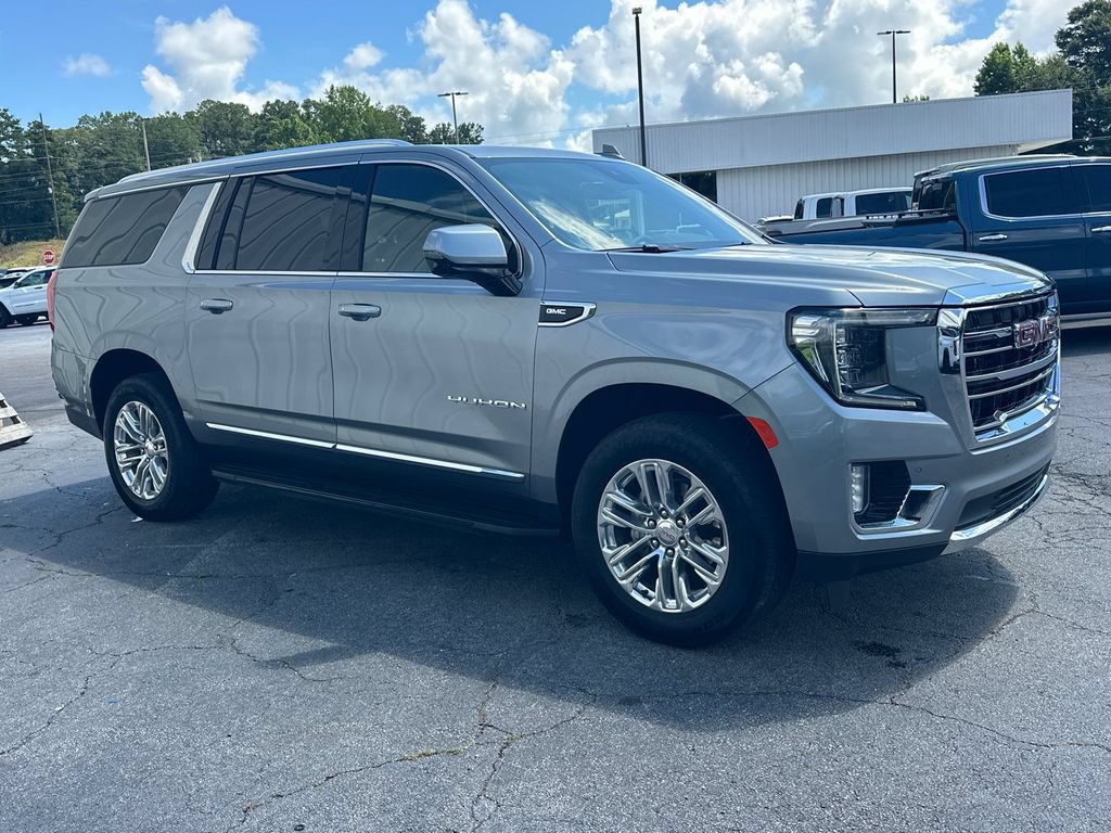 Used 2024 GMC Yukon XL SLT w/ SLT Luxury Package RWD image 4