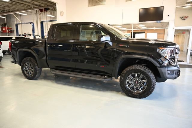 New 2026 GMC Sierra 1500 AT4X w/ LPO, Black Badging Package AWD/4WD image 4