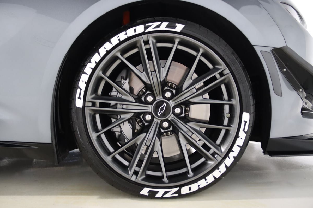 Used 2022 Chevrolet Camaro ZL1 RWD image 82