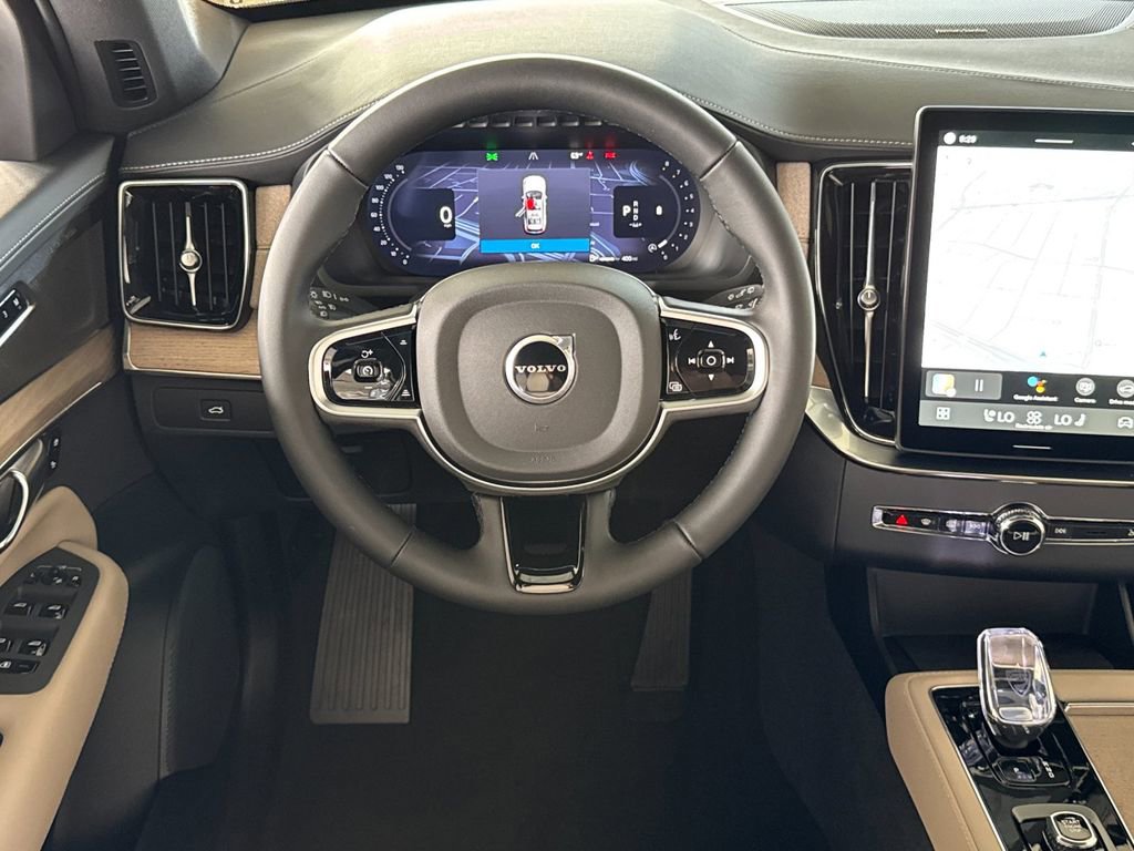 New 2026 Volvo XC90 B6 Plus image 13