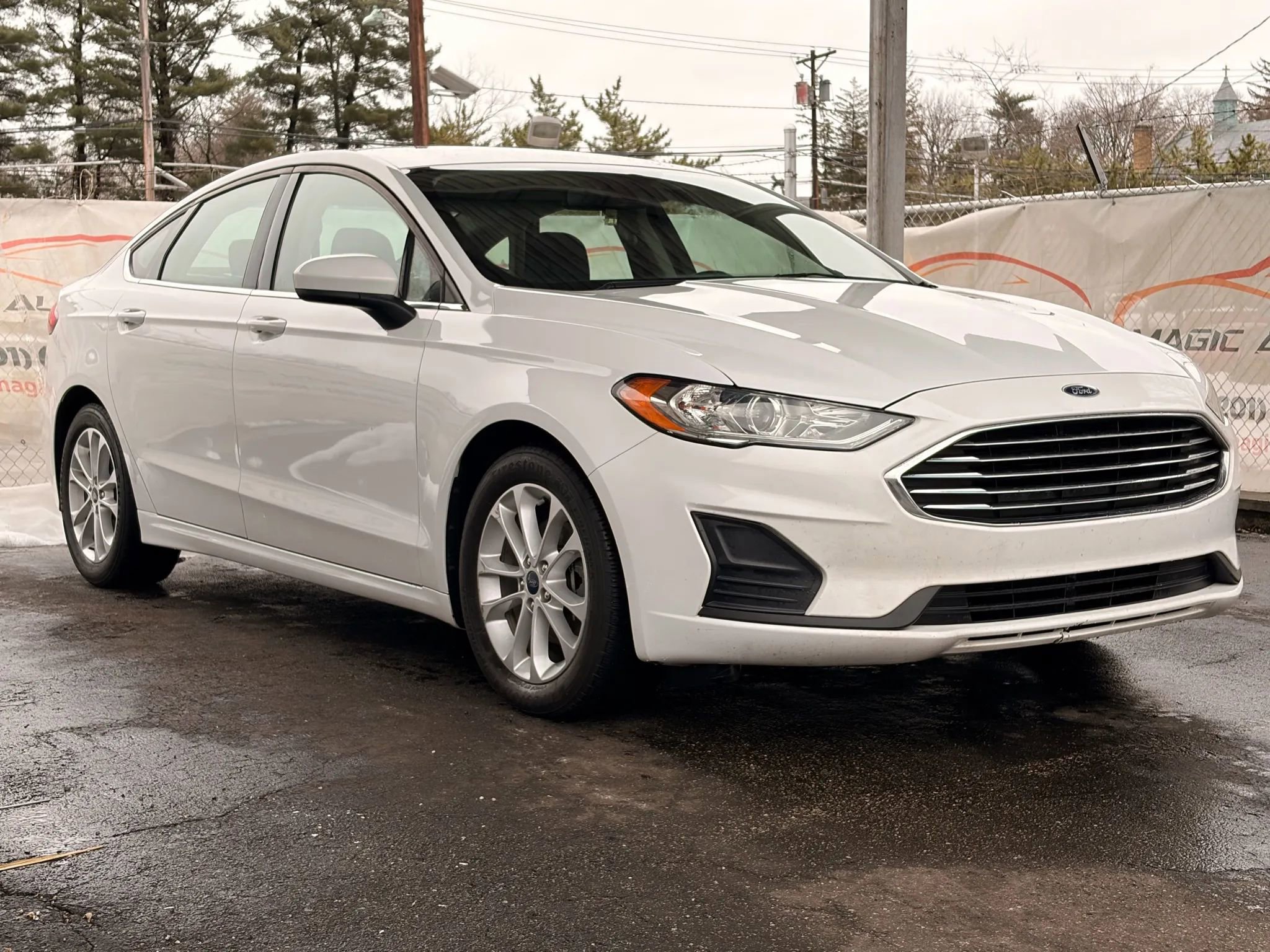 Used 2020 Ford Fusion SE image 50