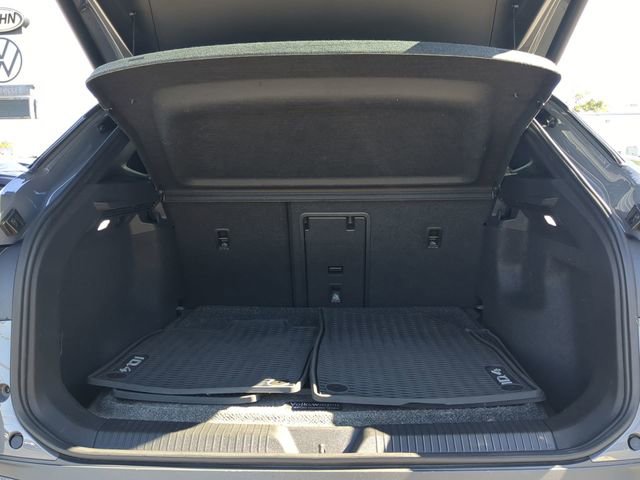 Used 2023 Volkswagen ID.4 Pro S image 9