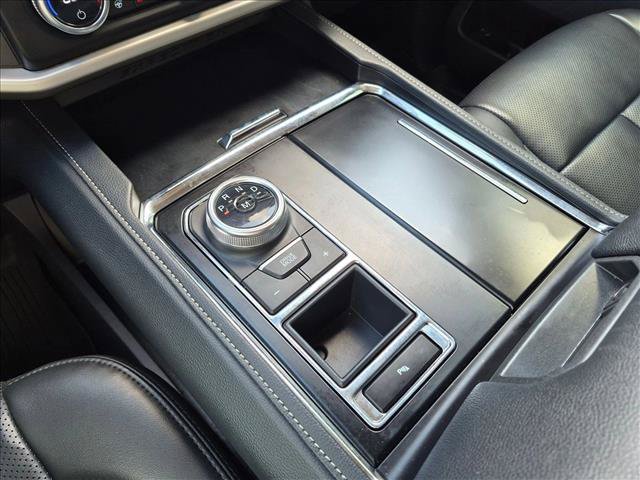 Used 2024 Ford Expedition XLT RWD image 16