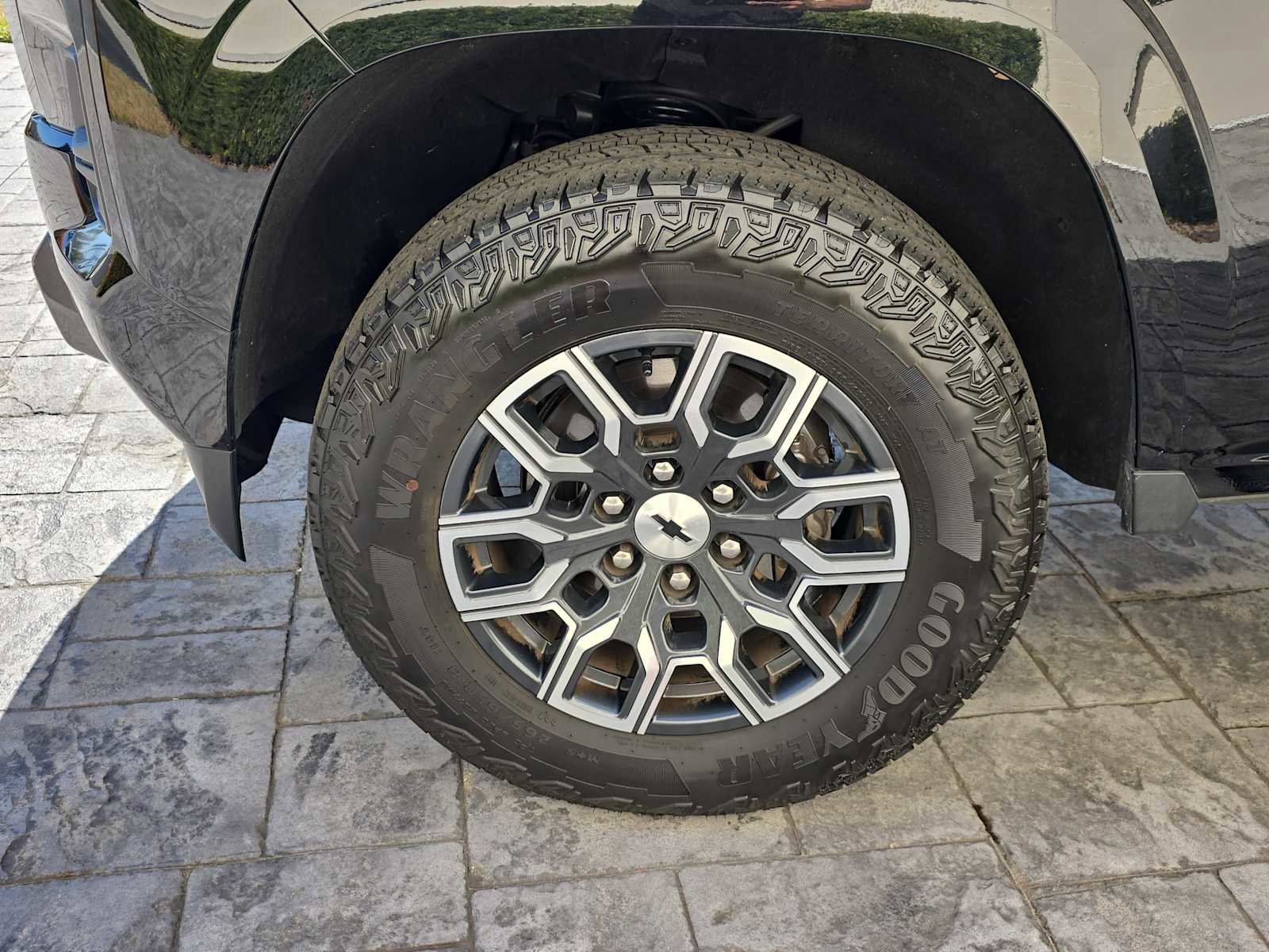 Used 2023 Chevrolet Colorado Z71 w/ Z71 Convenience Package 2 image 8