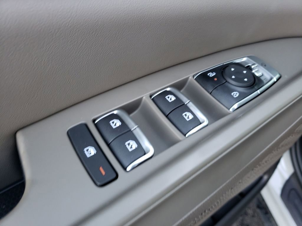 New 2026 Kia Carnival EX FWD image 18