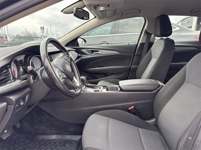 Used 2018 Buick Regal Preferred w/ Sights and Sounds Package image 10