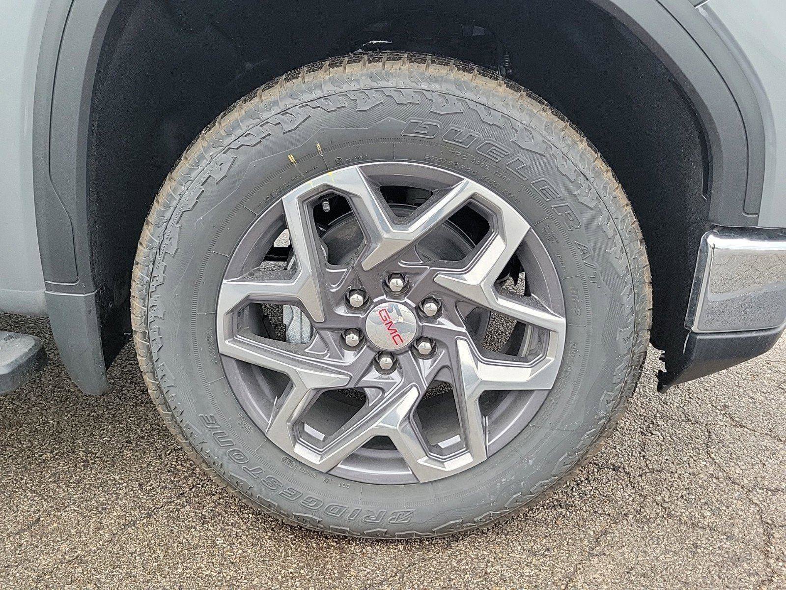 New 2026 GMC Sierra 1500 SLT w/ SLT Premium Package image 5