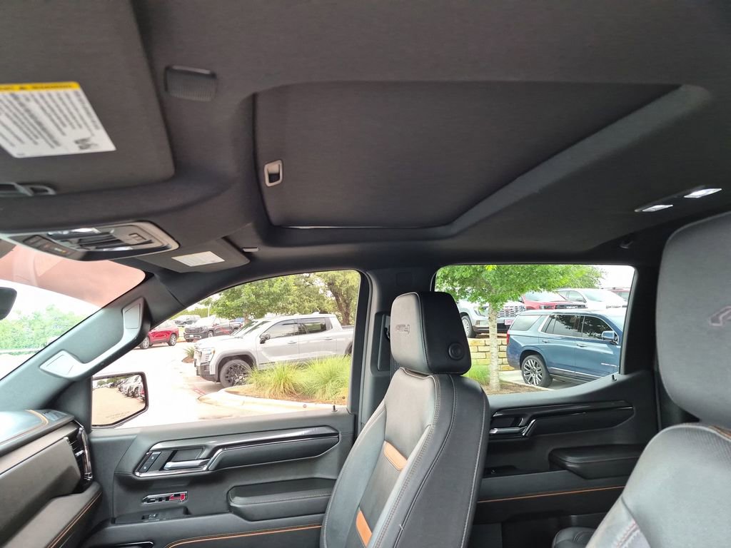 Used 2024 GMC Sierra 1500 AT4 w/ Technology Package AWD/4WD image 32