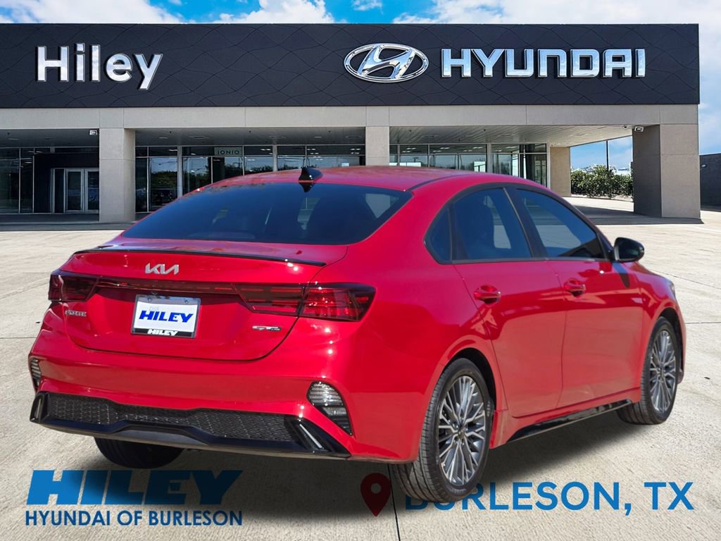 Used 2024 Kia Forte GT-Line w/ GT-Line Premium Package image 4