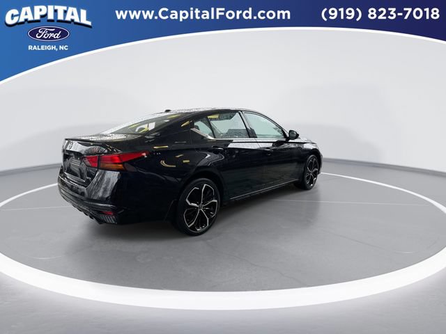 Used 2025 Nissan Altima 2.5 SR AWD/4WD image 8