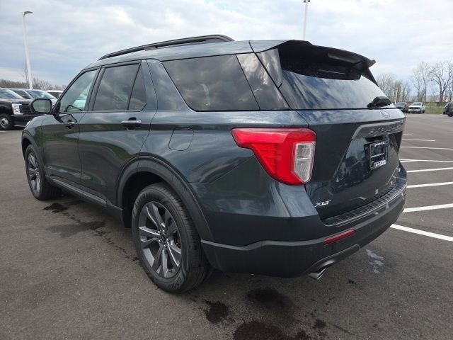 Certified 2022 Ford Explorer XLT w/ Equipment Group 202A image 16