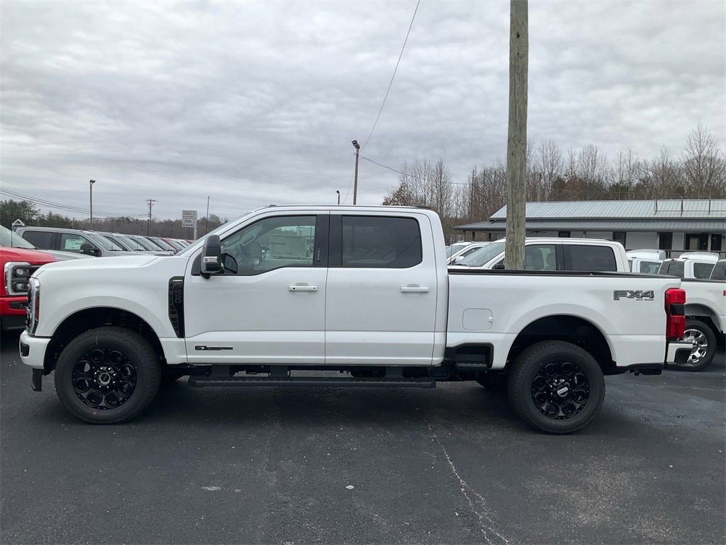 New 2026 Ford F250 Lariat w/ Black Appearance Package image 7