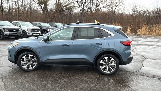 Certified 2023 Ford Escape Platinum w/ Class II Trailer Tow Package image 6