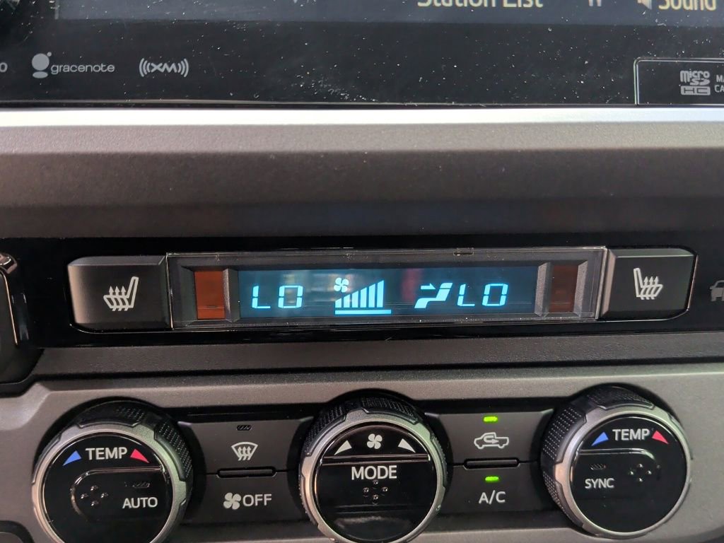 Used 2017 Toyota Tacoma TRD Sport w/ Premium & Technology Package image 26