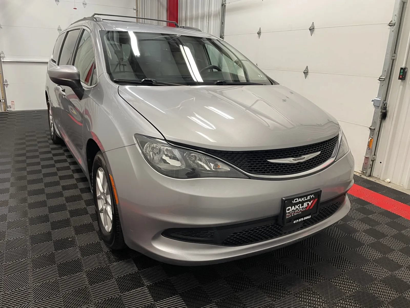 Used 2021 Chrysler Voyager Lxi FWD image 6