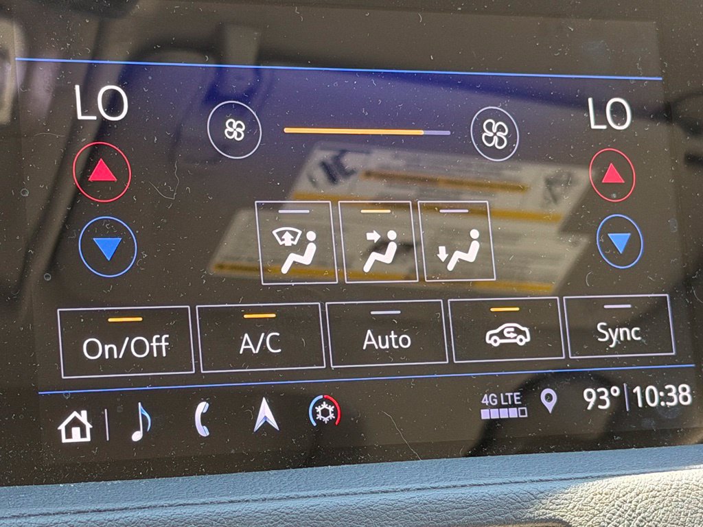 Used 2019 Cadillac XT4 Premium Luxury w/ Enhanced Visibility Package AWD/4WD image 21