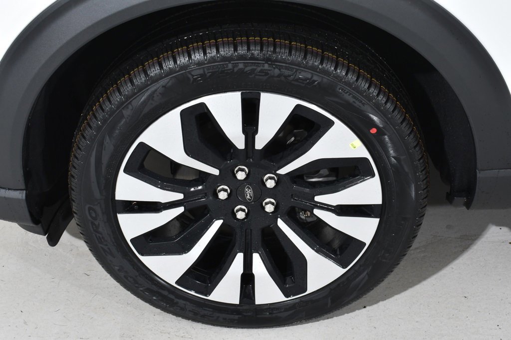 New 2026 Ford Explorer Platinum w/ LUX Leather Package image 25