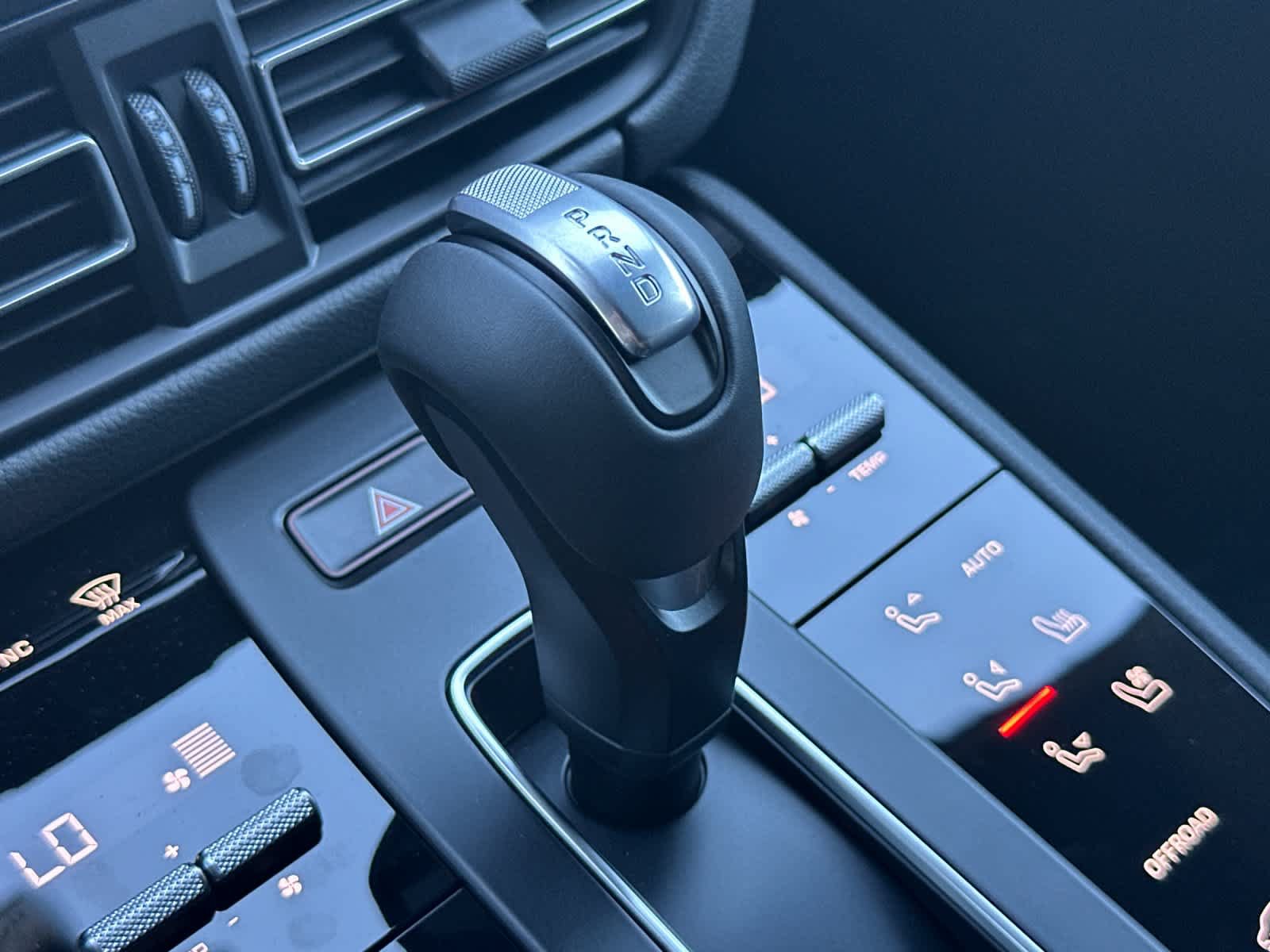 New 2026 Porsche Macan AWD/4WD image 24