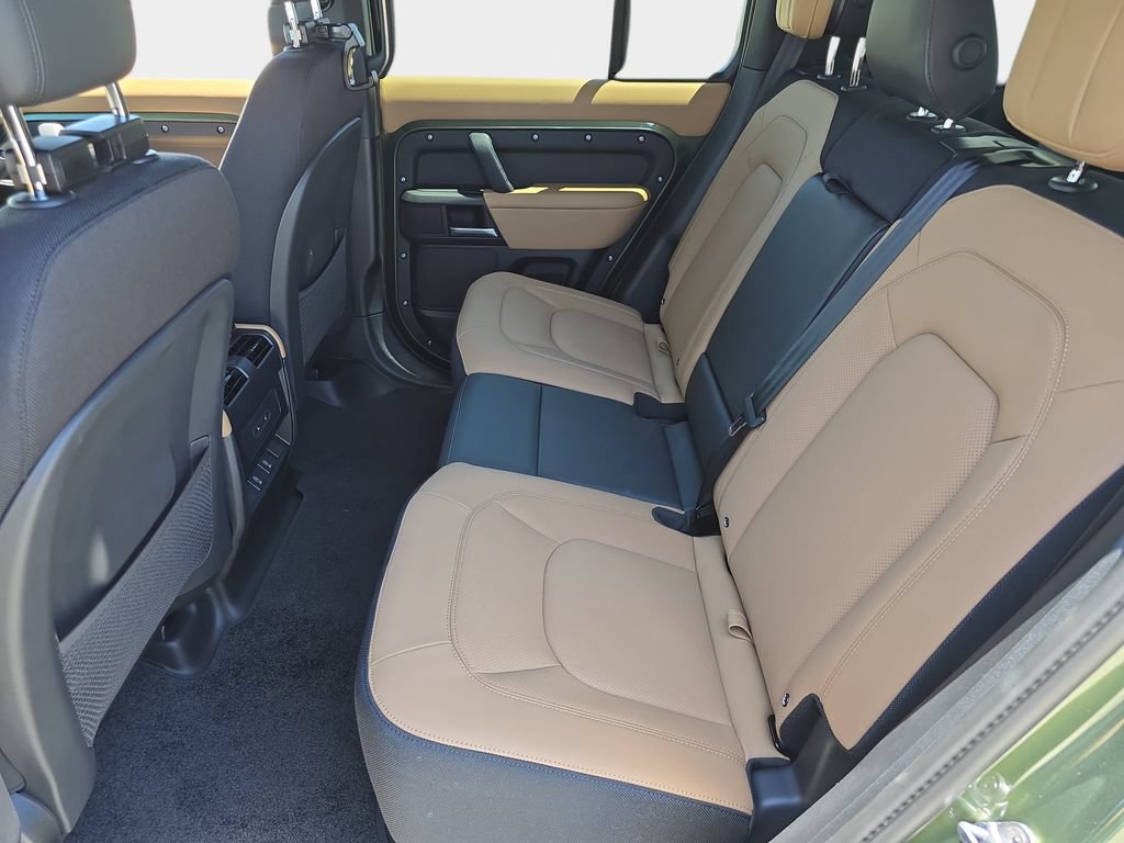 New 2026 Land Rover Defender 110 X AWD/4WD image 15