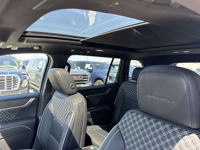 New 2026 GMC Acadia Denali w/ Super Cruise Package FWD image 22