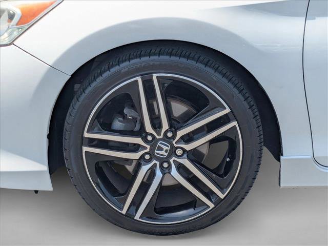 Used 2017 Honda Accord Sport image 23