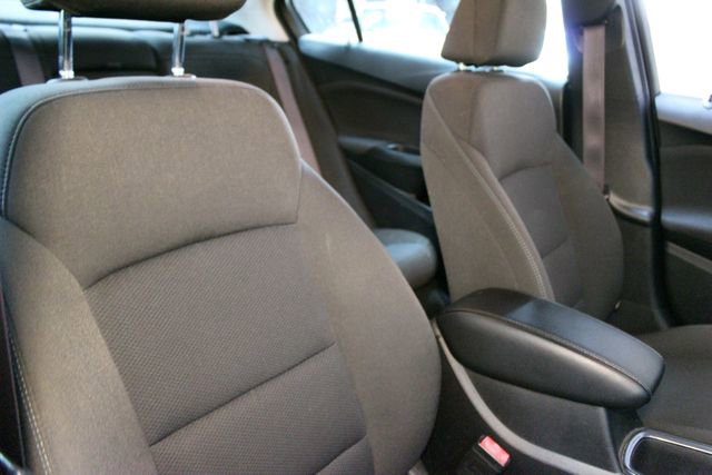 Used 2016 Chevrolet Cruze LT w/ LT Convenience Package FWD image 8