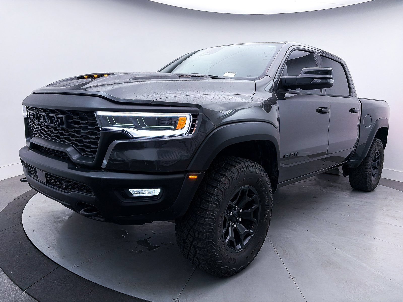 Used 2025 RAM 1500 RHO AWD/4WD image 13