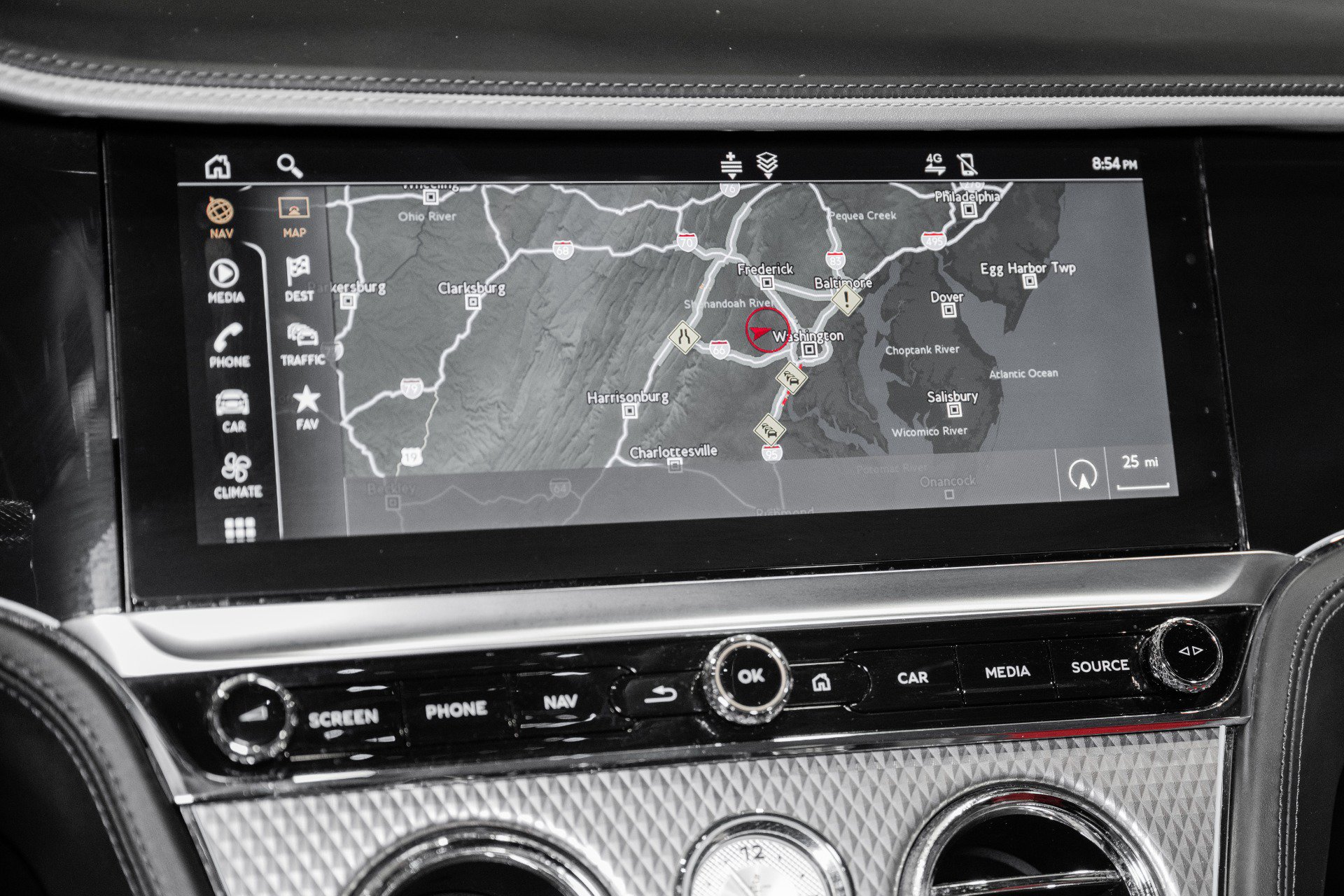 Used 2022 Bentley Continental GT AWD/4WD image 28