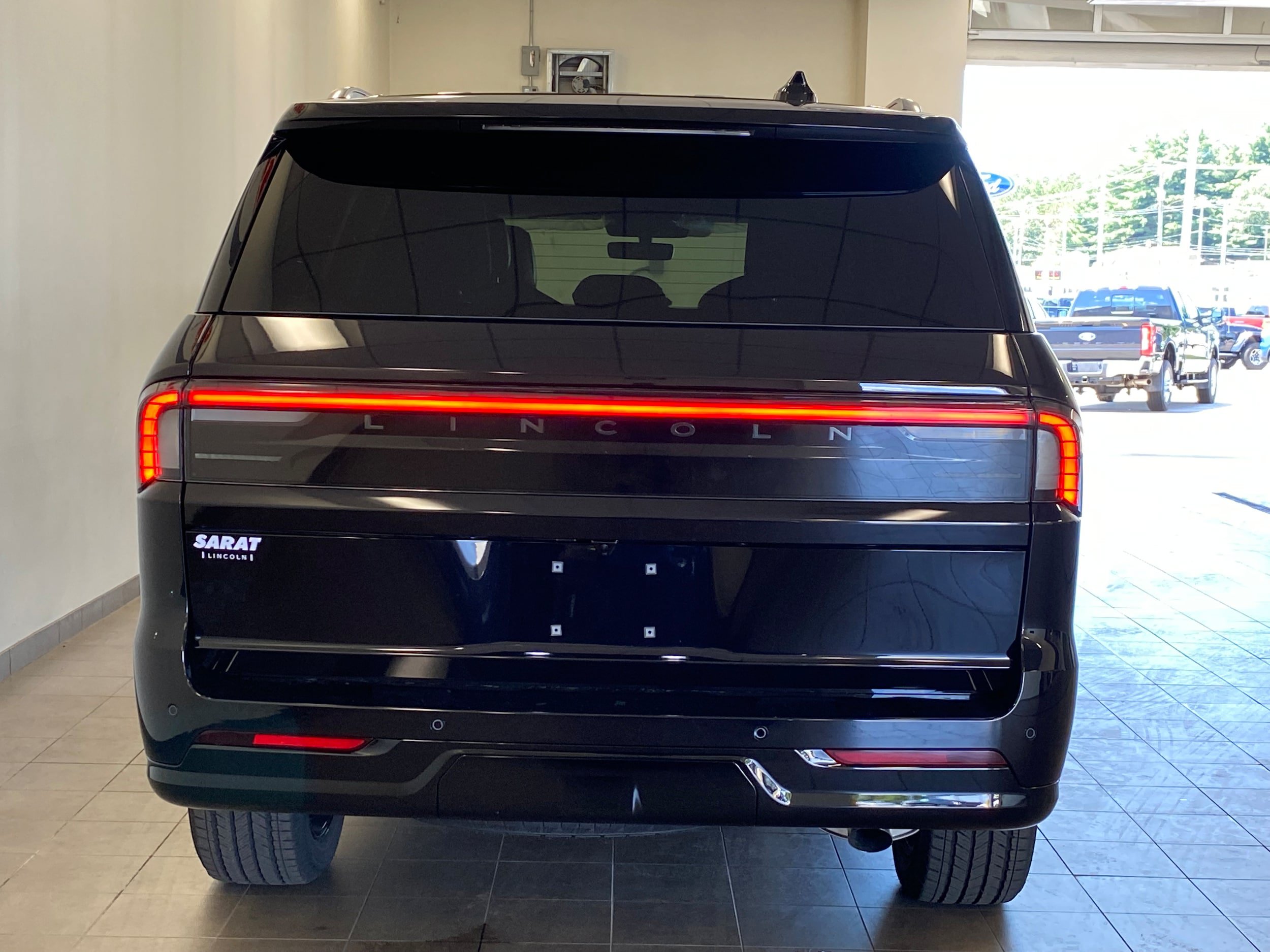 New 2027 Lincoln Navigator Black Label AWD/4WD image 6