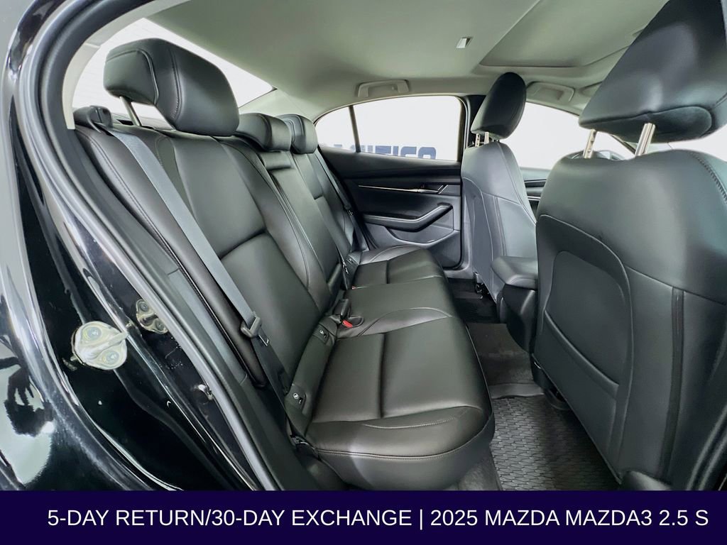 Used 2025 MAZDA MAZDA3 s image 31