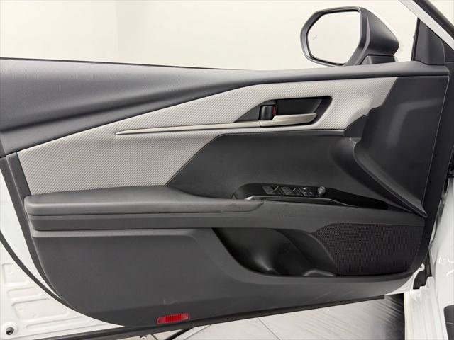 Used 2026 Toyota Camry SE FWD image 19