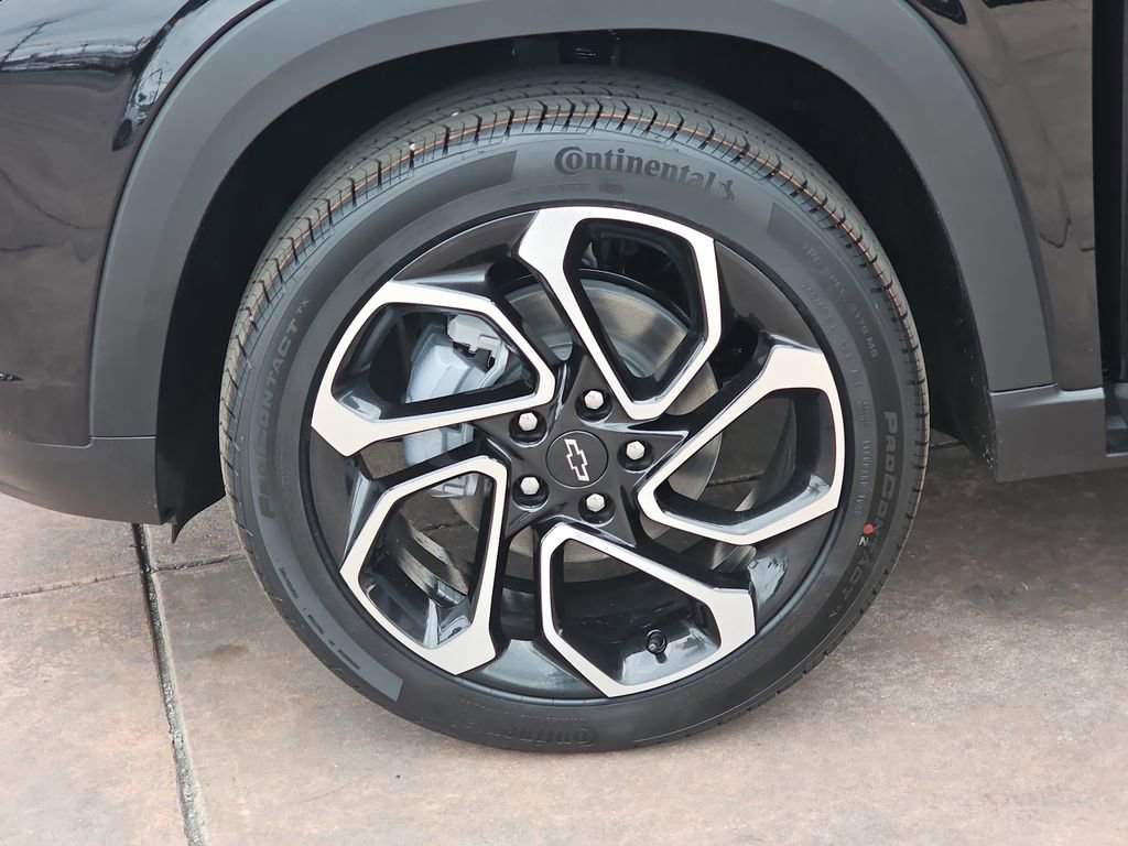 New 2026 Chevrolet Trax RS FWD image 35