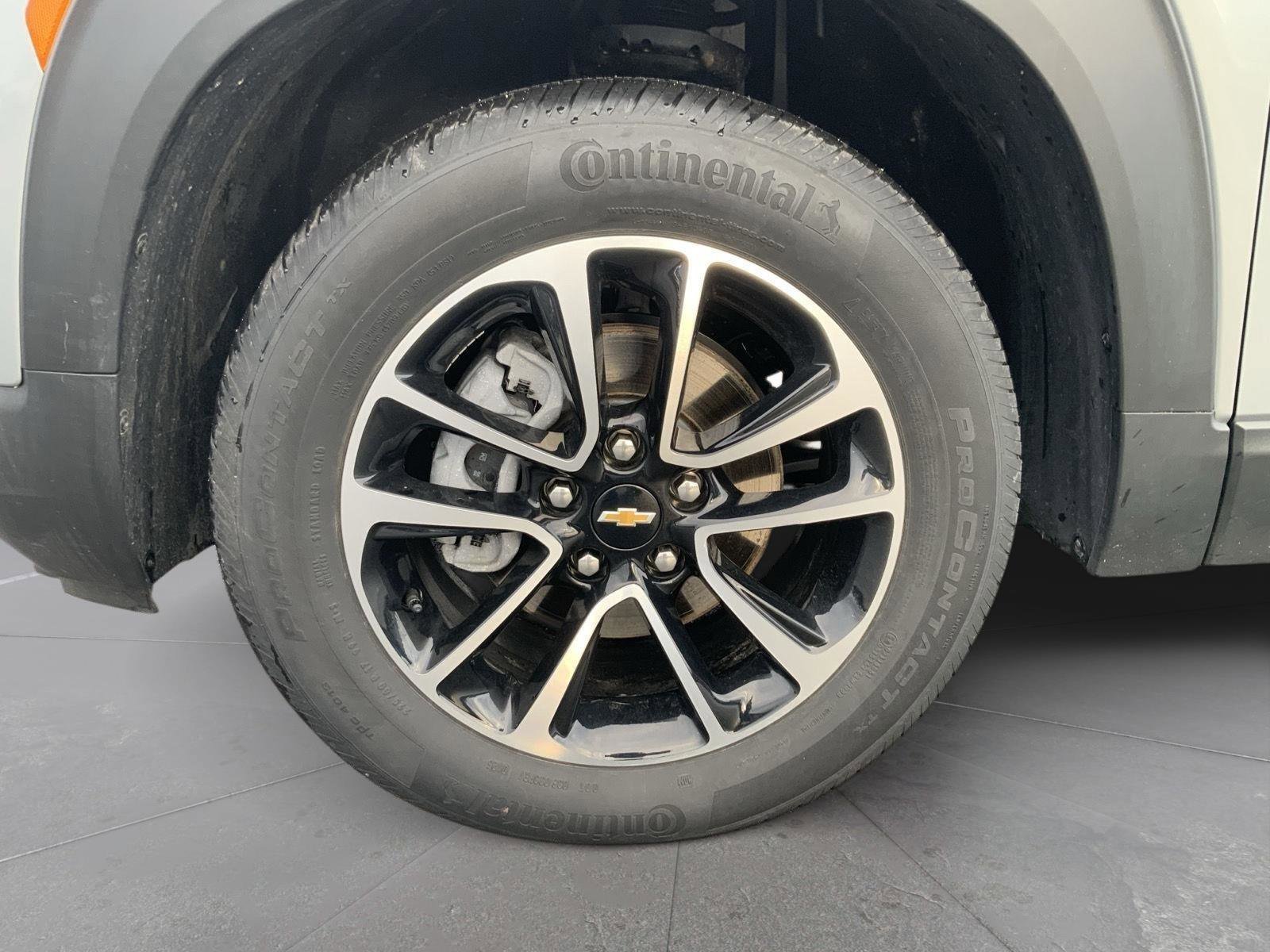 Used 2025 Chevrolet TrailBlazer LT w/ Convenience Package image 19