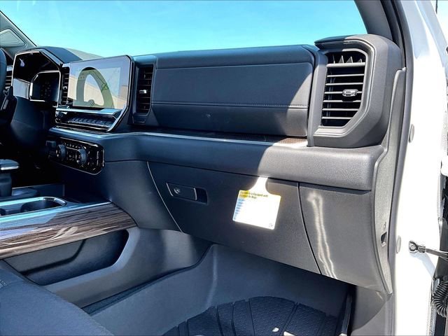 New 2026 Chevrolet Silverado 1500 RST w/ Dark Appearance Package AWD/4WD image 26