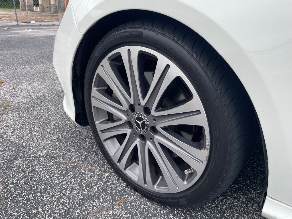 Used 2018 Mercedes-Benz CLA 250 image 9
