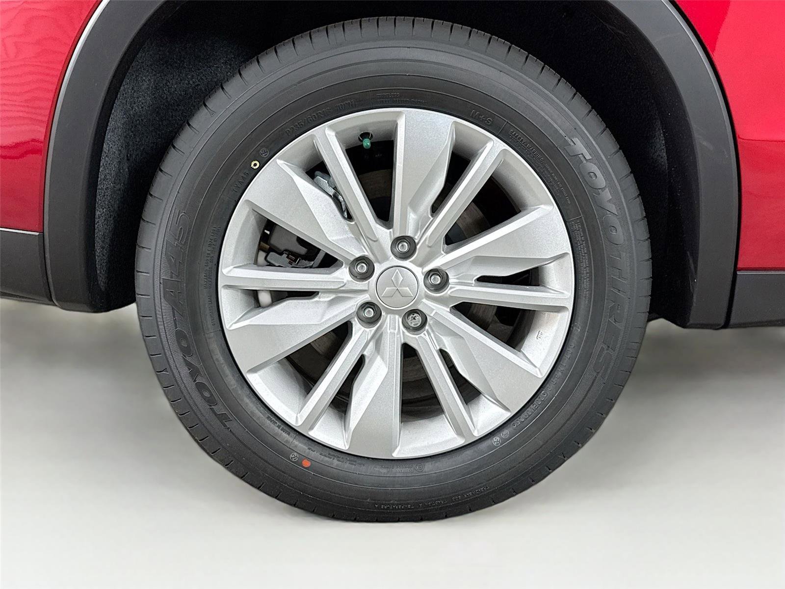 New 2026 Mitsubishi Outlander ES FWD image 33