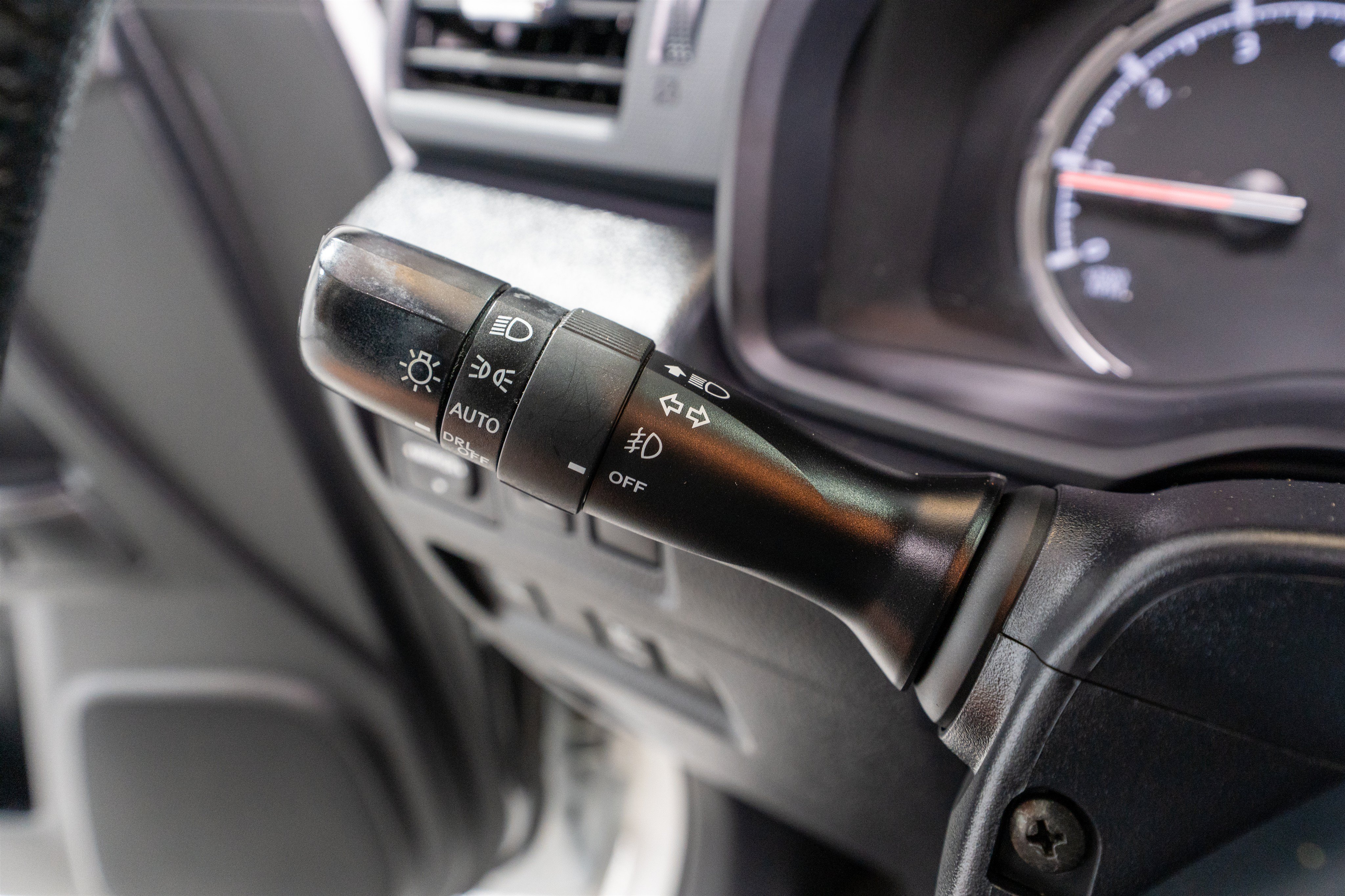 Used 2024 Toyota 4Runner Limited AWD/4WD image 32