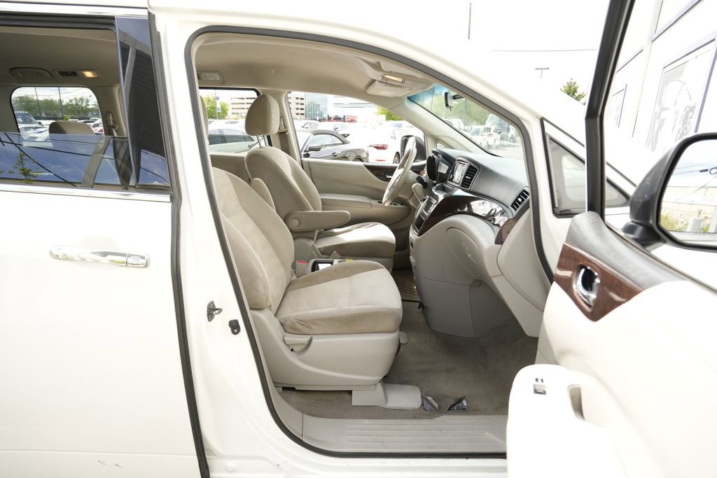 Used 2016 Nissan Quest SV FWD image 28