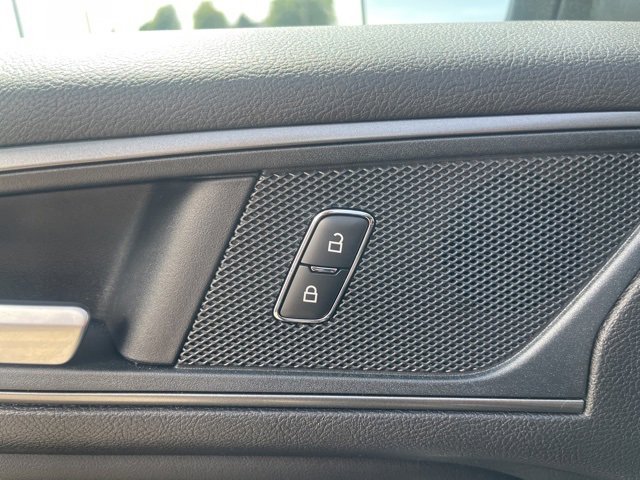 New 2024 Ford Edge SE w/ Black Appearance Package image 31